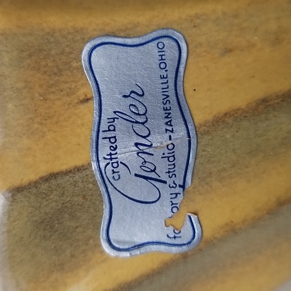 Gonder Pottery Cornucopia Vase Planter - Picture 5 of 15